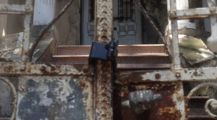 Detalhe da fechadura original de casarão, na Rua Engenheiro Reynaldo Cajado, no Belenzinho. 
