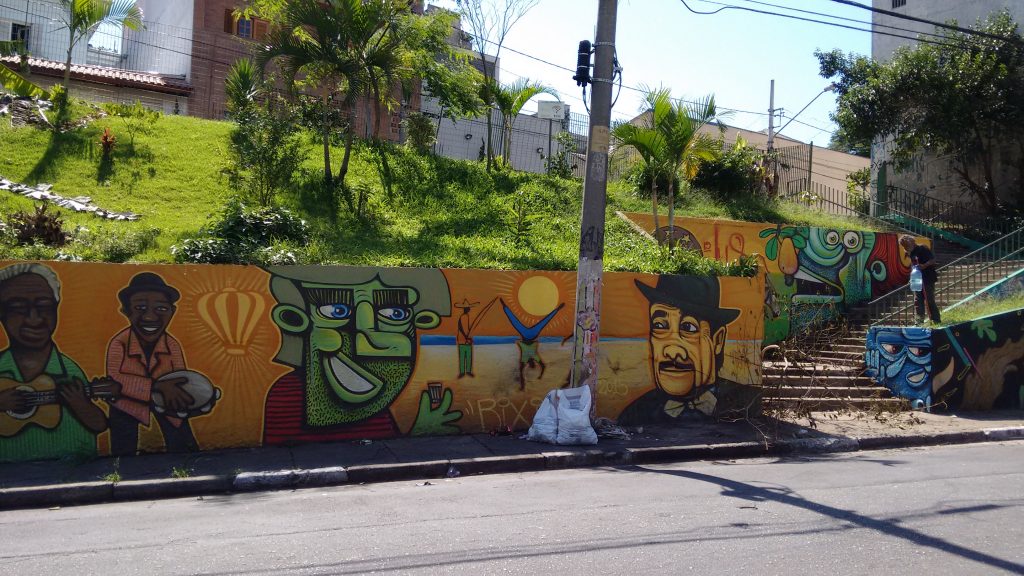 Grafite no Bixiga. Paisagem urbana que melhora com a arte.
