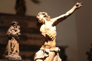 Santo Antonio, de Frei Agostinho de Jesus, e o Cristo Bailarino, do Aleijadinho